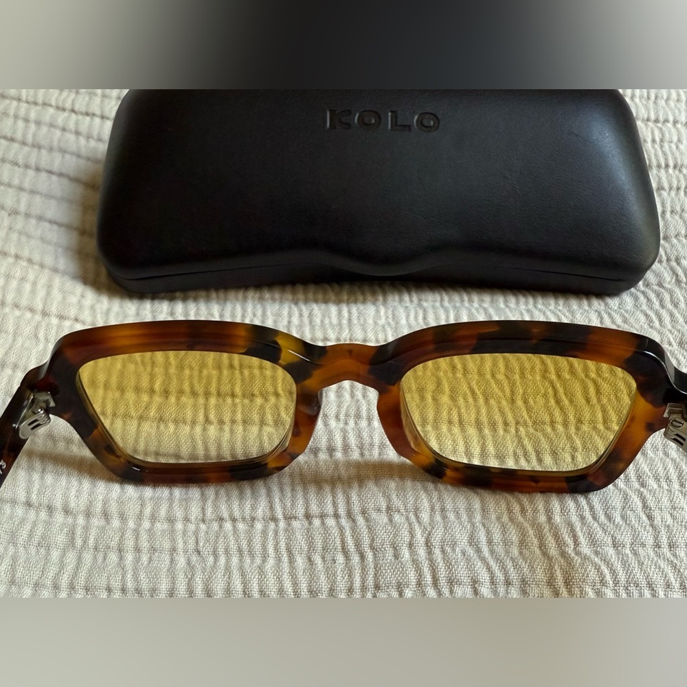 Tortoise Shell Sunglasses - Picture 5 of 9
